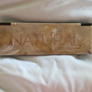 Natural eyeshadow pallet by profusion